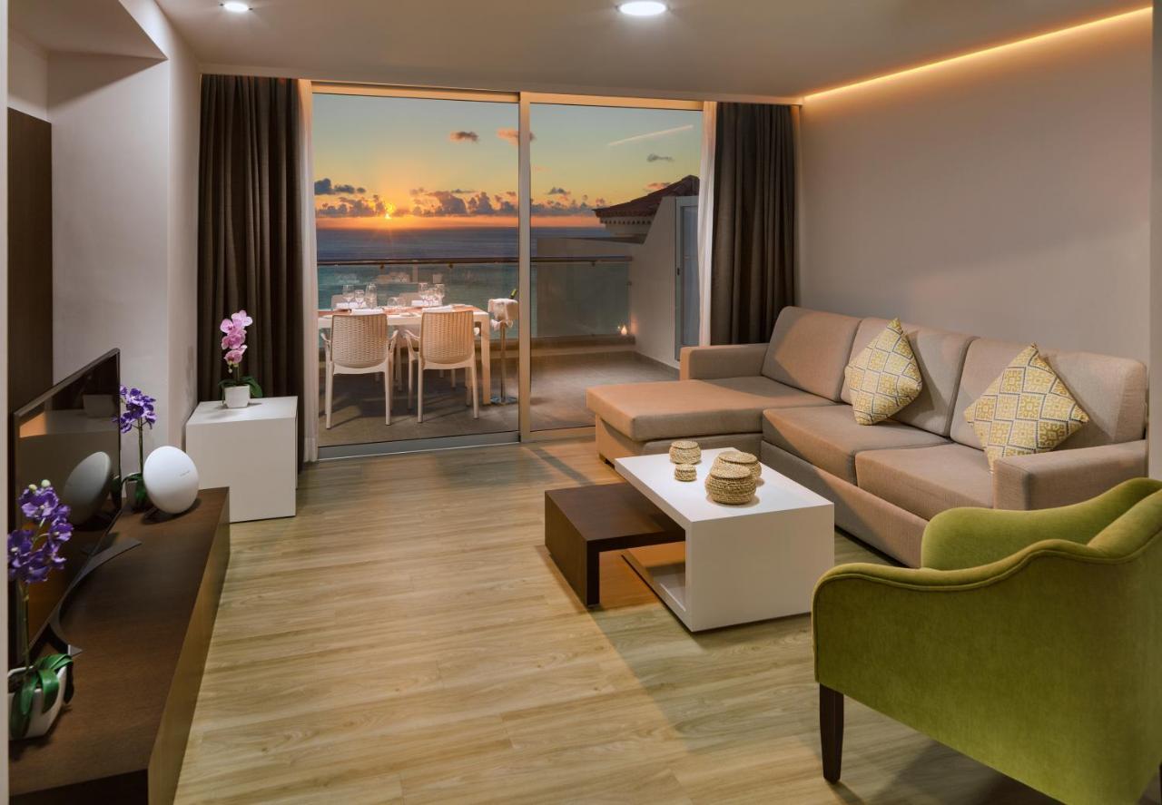 Appartamento Luxury con 2 Camere da Letto e Vista Mare