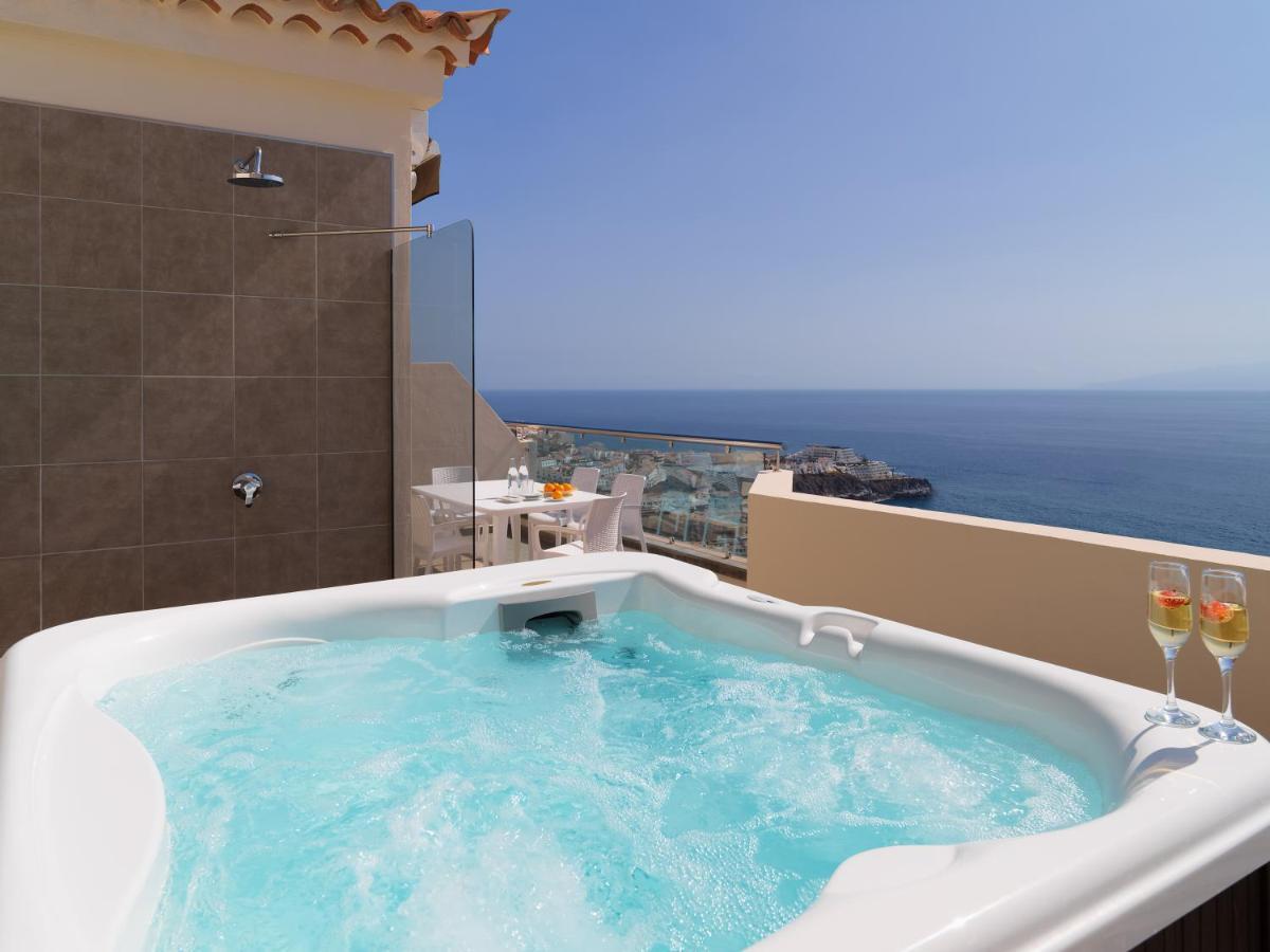 Suite Superior con 1 Camera da Letto, Vasca Idromassaggio e Vista Mare